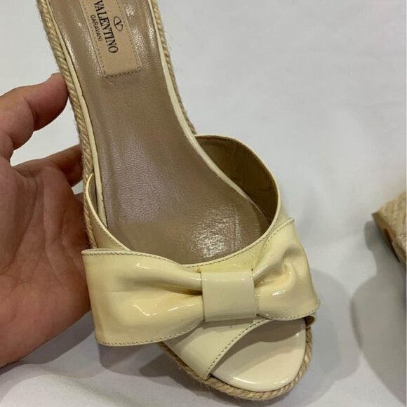 VALENTINO espadrille mules. Cream in colour. Size 38 (7.5). Excellent co… - Picture 7 of 10